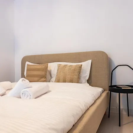 Central Address Near Unirii Square Апартаменты *