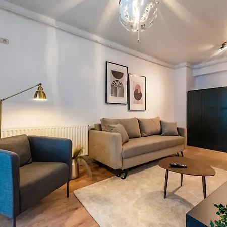 Апартаменты Central Address Near Unirii Square *