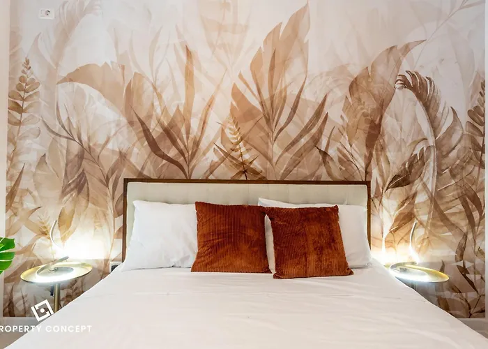 Central Address Near Unirii Square شقة