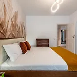 Central Address Near Unirii Square Apartment