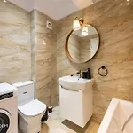 Central Address Near Unirii Square Apartment Bucharest