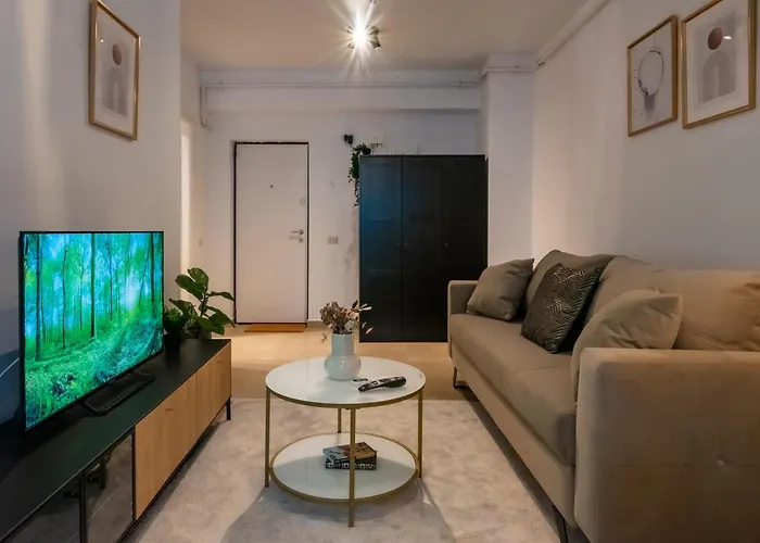Апартаменти Central Address Near Unirii Square Бухарест